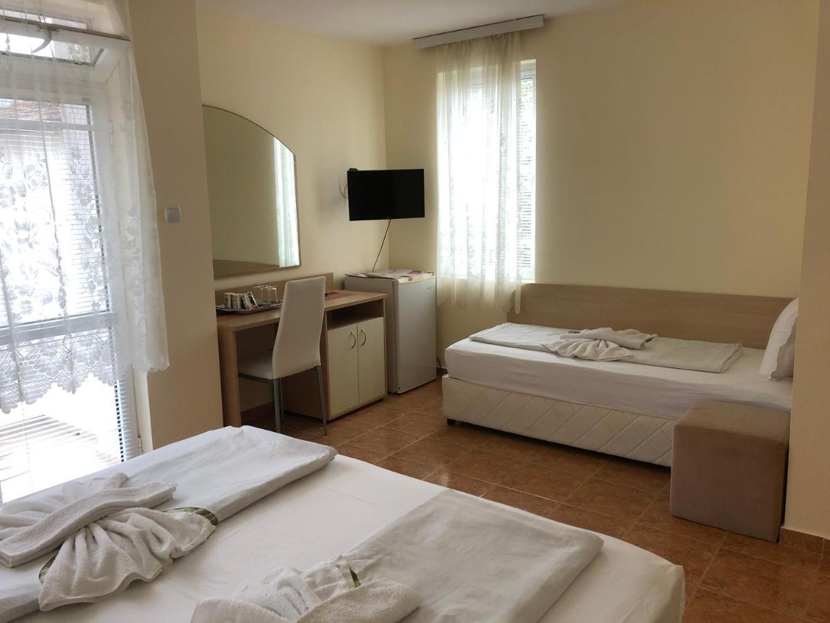 Borko Guest House Primorsko Dış mekan fotoğraf