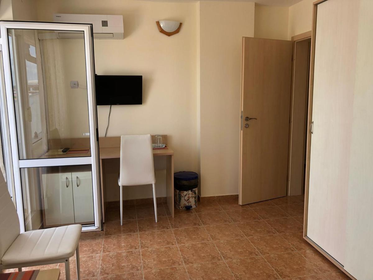 Borko Guest House Primorsko Dış mekan fotoğraf